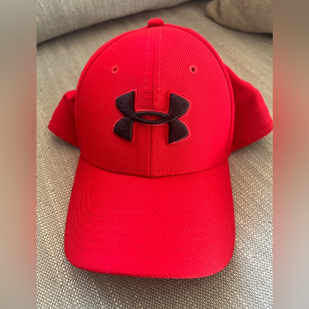 Under armour men’s baseball cap. Size lg/xl